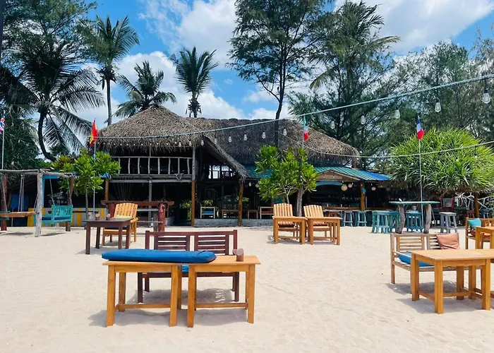 Vitamin Sea Beach Cabana